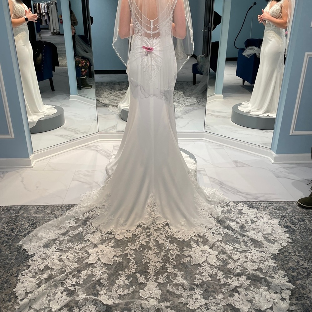 Brand new, never worn, not altered.  2022 Bella Couture Wedding Gown!